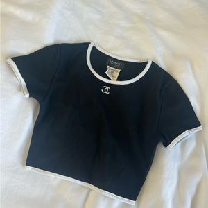 CHANEL vintage black and white ribbed logo CC crop top size small
